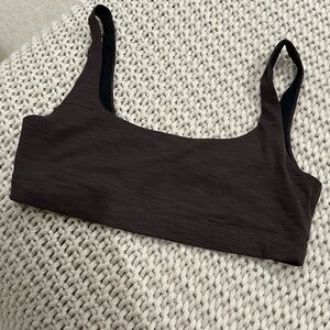 Vuori sports bra / size large